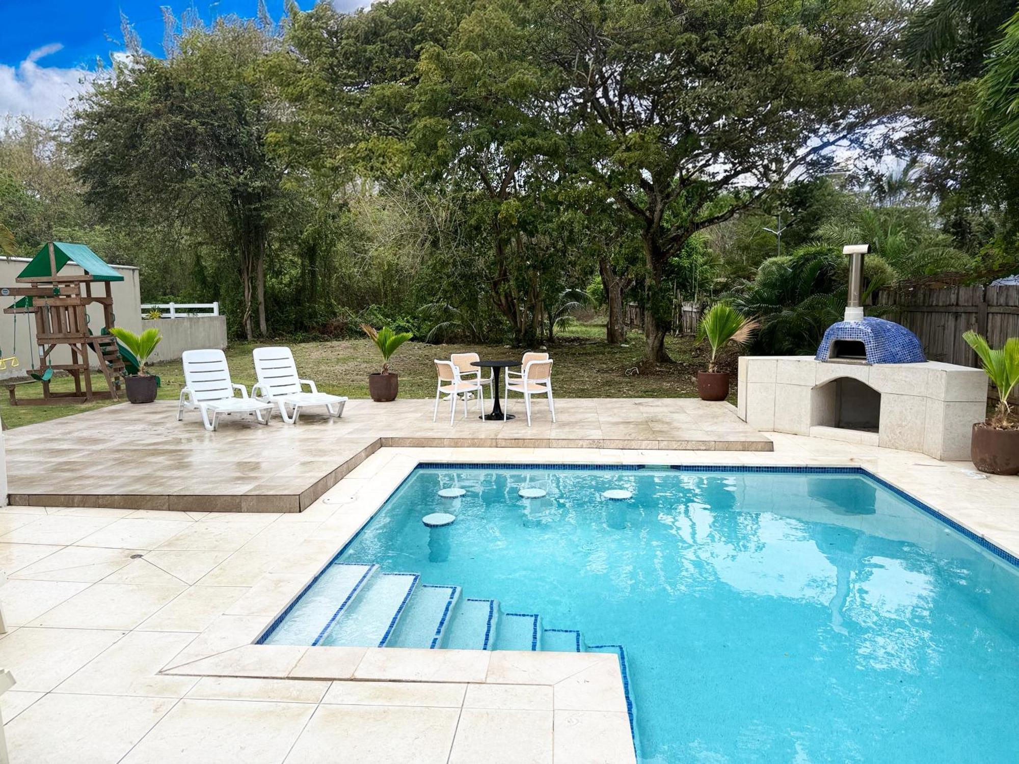 Golden Grove The Nest Villa, A Dream Escape For The Entire Family מראה חיצוני תמונה